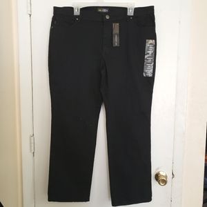 NWT! LEE RELAXED FIT STRAIGHT LEG, MID RISE SIZE 18"